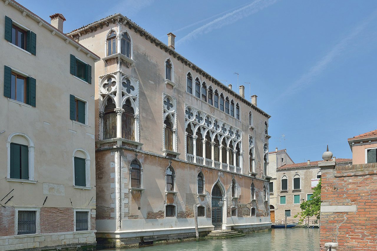 1280px-Palazzo_Pasqualigo_Giovanelli_a_Venezia_rio_di_Noale